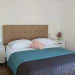 Gina * Трогір