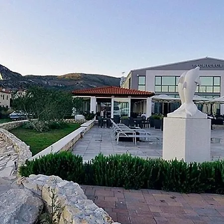 Апартаменти Gina Трогір