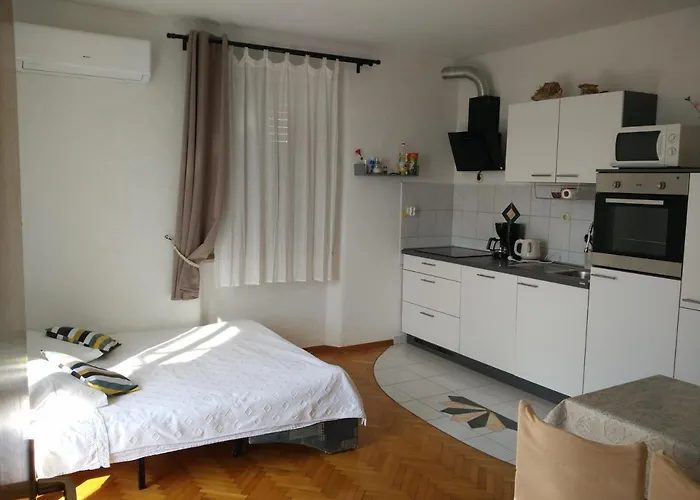 Gina Apartment
