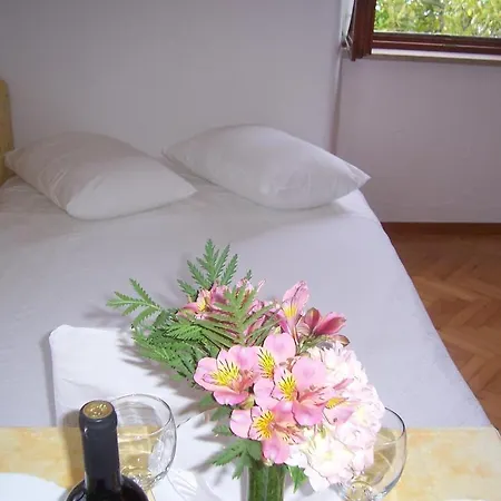 Gina Appartement *