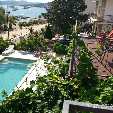 Gina Apartment Trogir