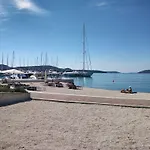 Gina Apartman