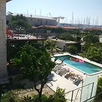 Gina Apartman *