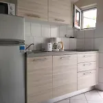 Gina Apartman *