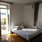 Gina Apartman *